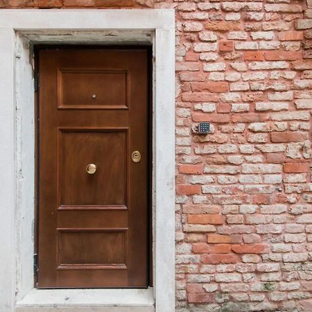 Corte Dell' Angelo, Una Casa Romantica Vicino La Biennale Венеция Экстерьер фото