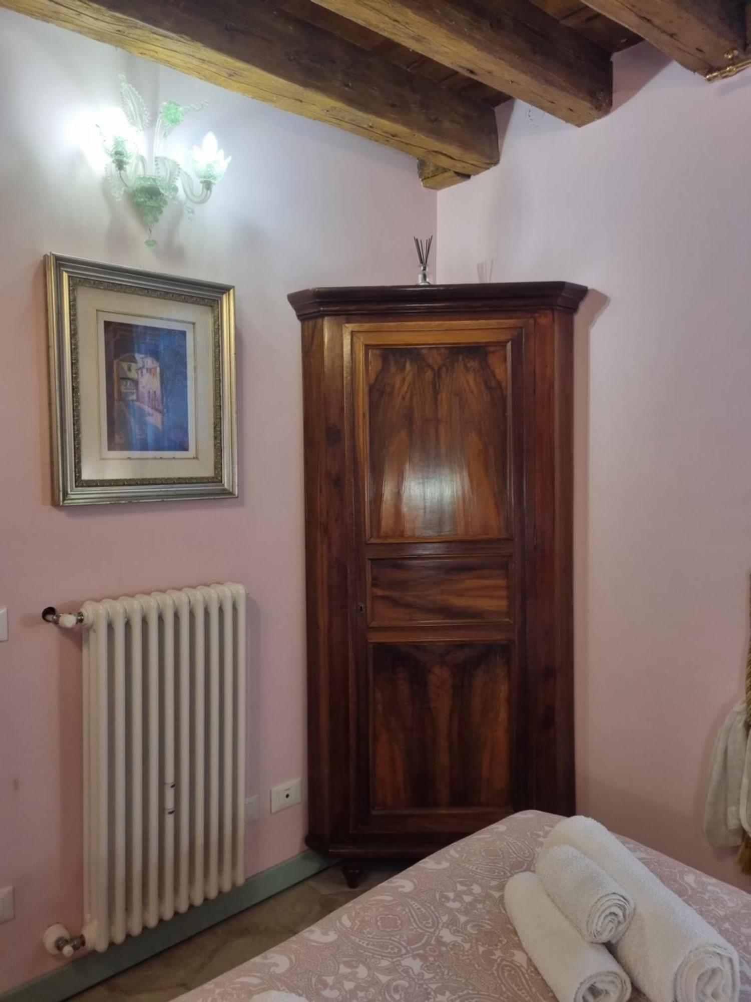 Corte Dell' Angelo, Una Casa Romantica Vicino La Biennale Венеция Экстерьер фото